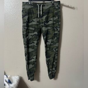 Matix Olive & Black Camo jogger sz-XL GUC